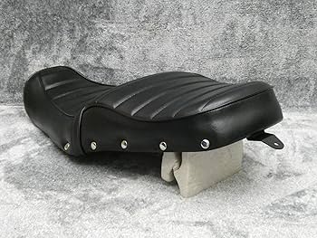 GB350専用　タックロールシートNC59黒皮鋲打ちHONDAロゴ入り GB350専用 タックロールシートNC59黒皮鋲打ちHONDAロゴ入り